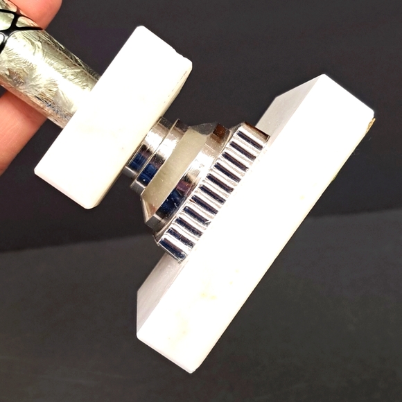 Mid-Century aeronautic trophy on a Carrera marble base with metal aircraft - Picture 6 of 11